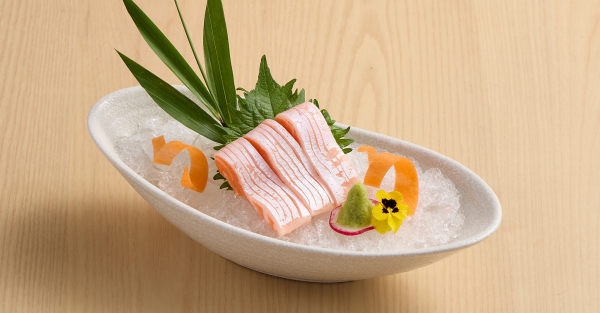 SASHIMI BỤNG CÁ HỒI